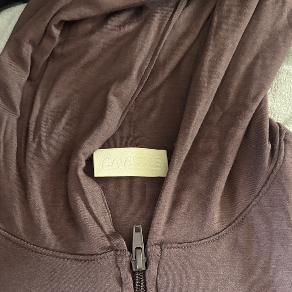 2 piece set - Picture 3 of 6